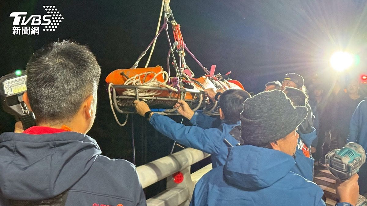 台東少年暗夜摔落30米橋下 1小時尋獲「奇蹟生還」