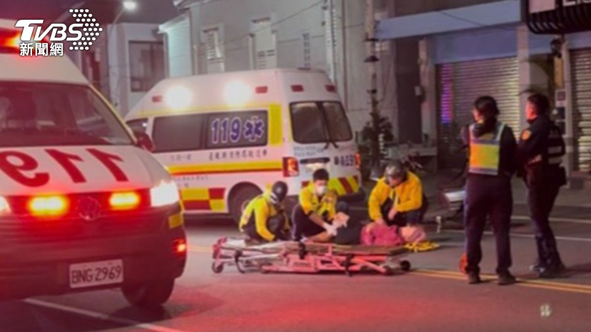 少年連撞2女酒駕肇逃! 「假裝路人」探頭遭識破活逮
