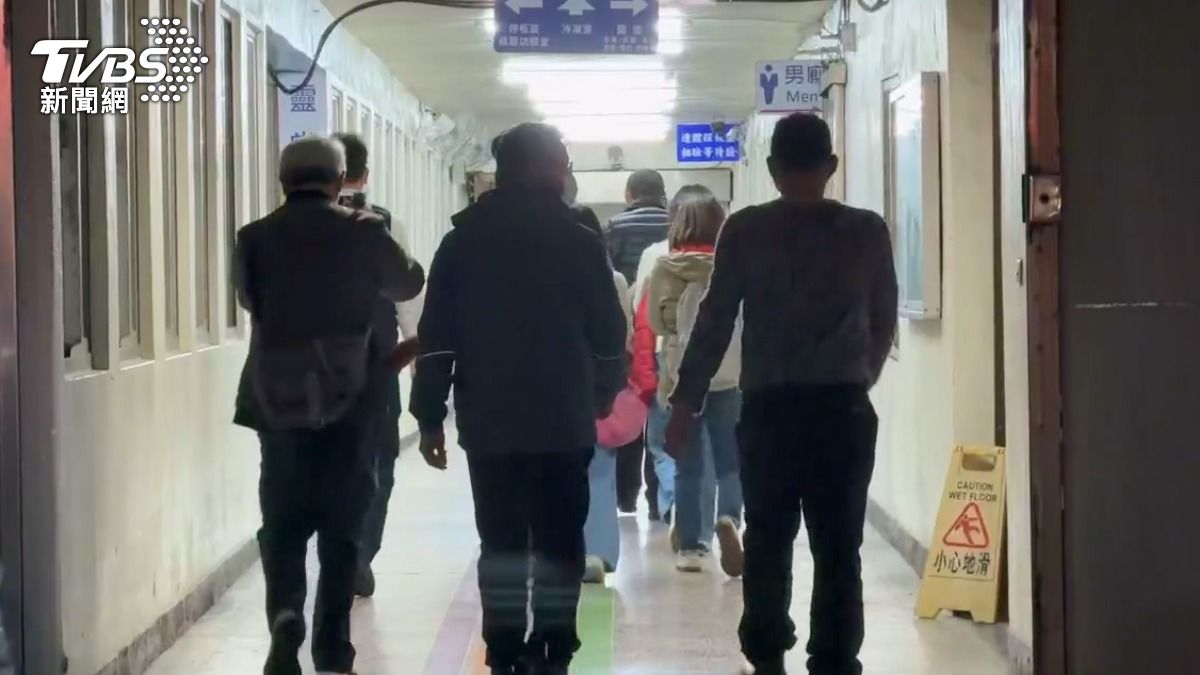 桃園車禍-龜山車禍-垃圾車車禍-回收車車禍-清潔隊追撞-倒垃圾-死亡-婦人女兒