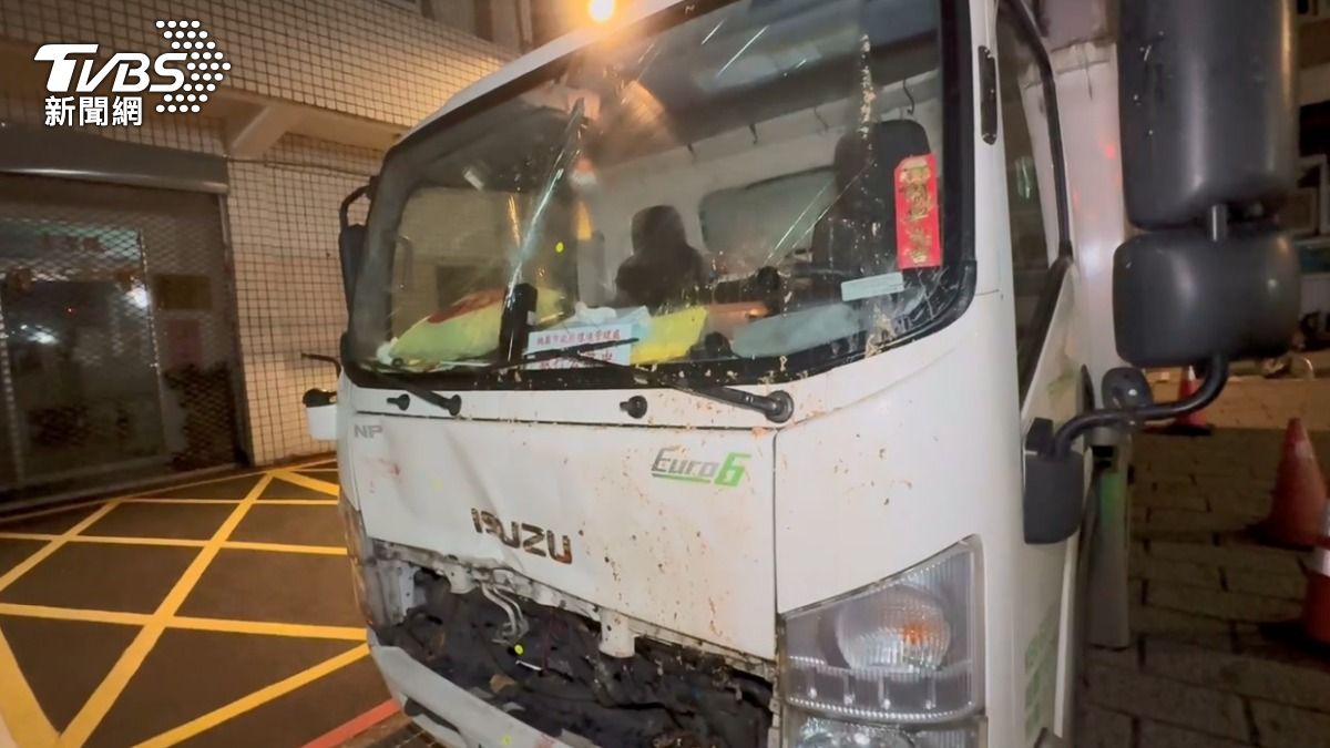 桃園車禍-龜山車禍-垃圾車車禍-回收車車禍-清潔隊追撞-倒垃圾-死亡-婦人女兒