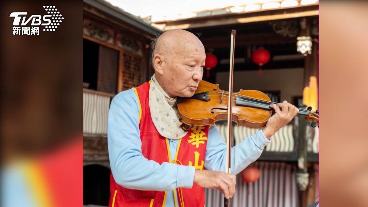 霧峰林家花園小提琴聲悠揚　台電陪弱勢長輩迎新年(圖／台電提供)