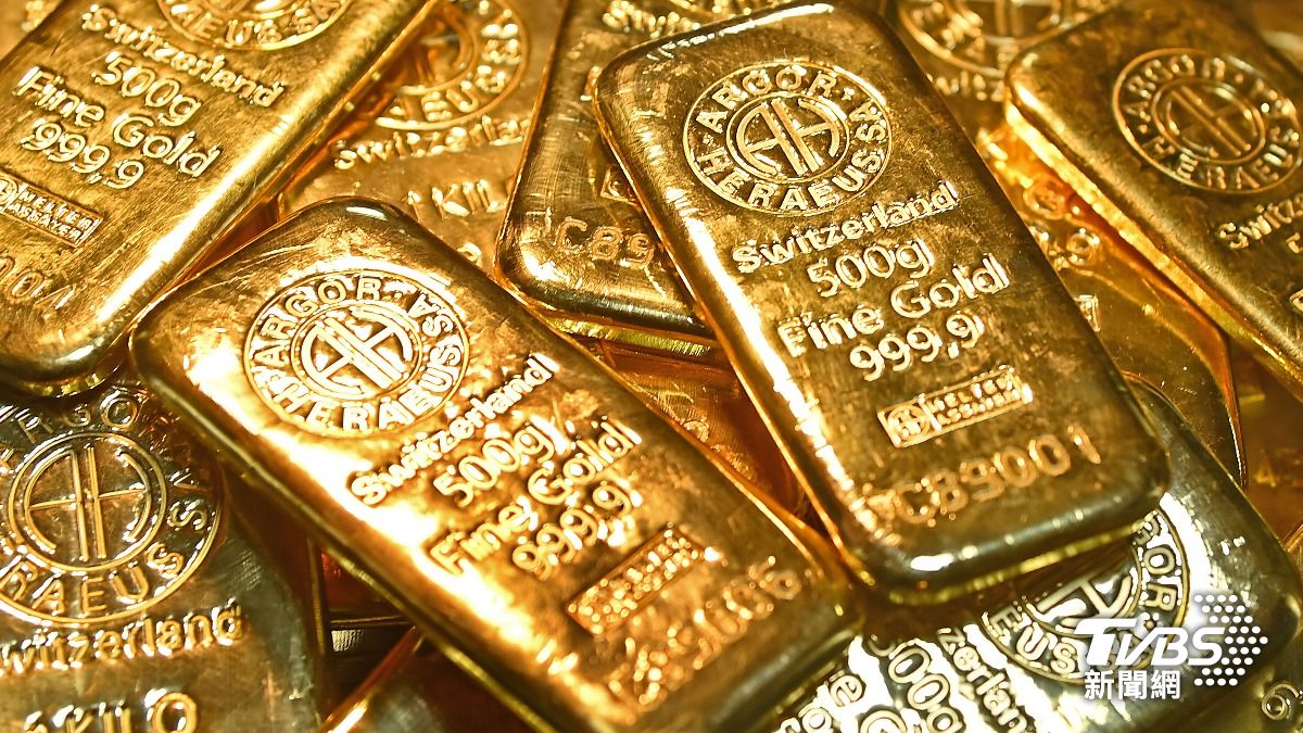 貴金屬盛宴！黃金衝破4980寫新高　白銀飆100美元創紀錄