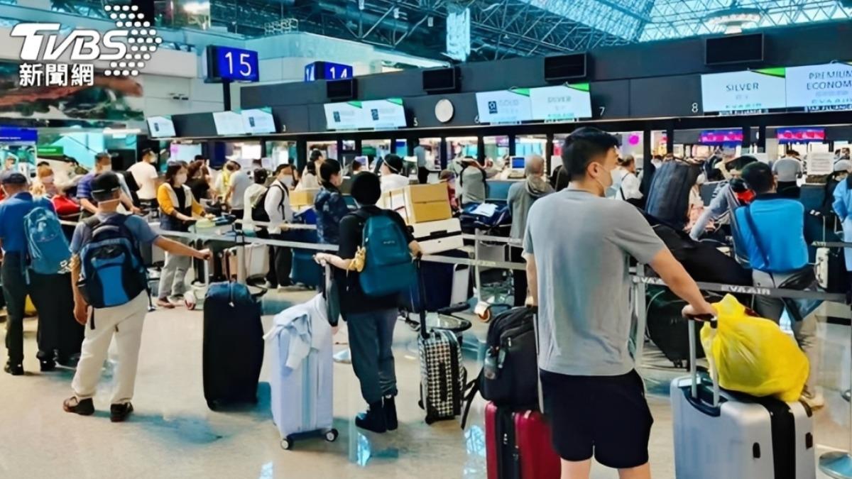 網友表示過去可能會因為便宜選深夜返台的班機，不過現今更重視旅遊體驗。（示意圖，非當事人／TVBS）