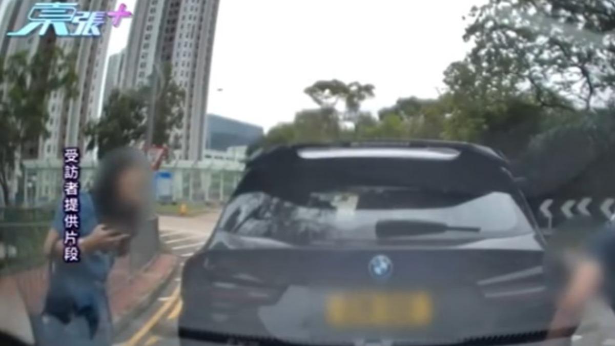 原本只是小擦撞,卻成為車主惡夢的開始。(圖/香港TVB東張西望)