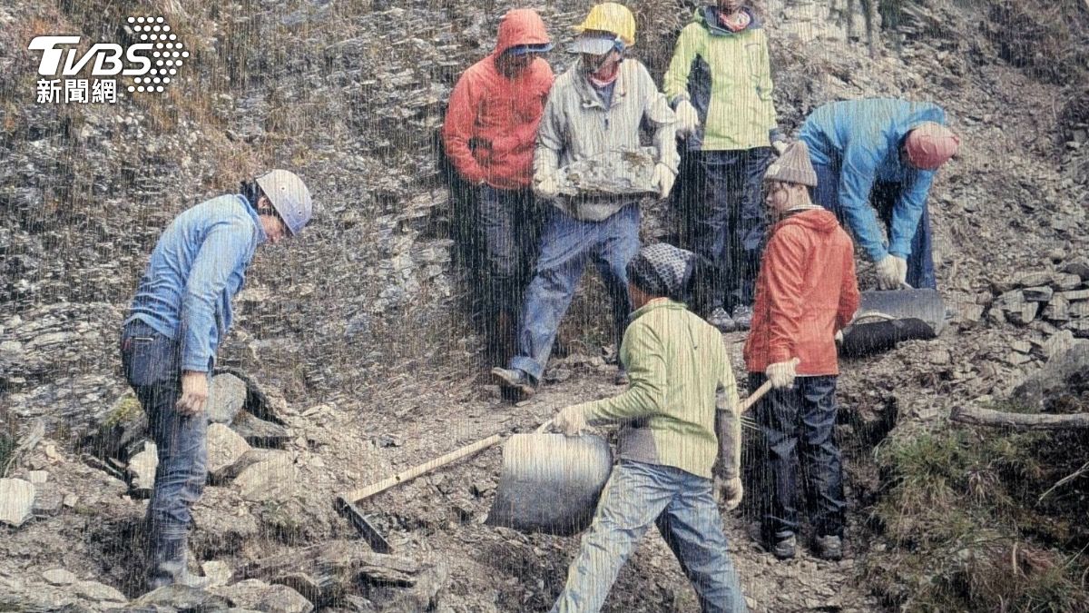 用汗水跟土地談戀愛！嘉明湖手作步道　公私協力護山林