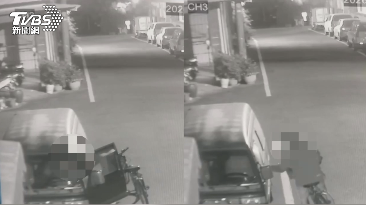 身穿長袖短褲的男子，深夜騎單車沿路「拉車門」！伺機鑽進車內行竊。（圖／TVBS）