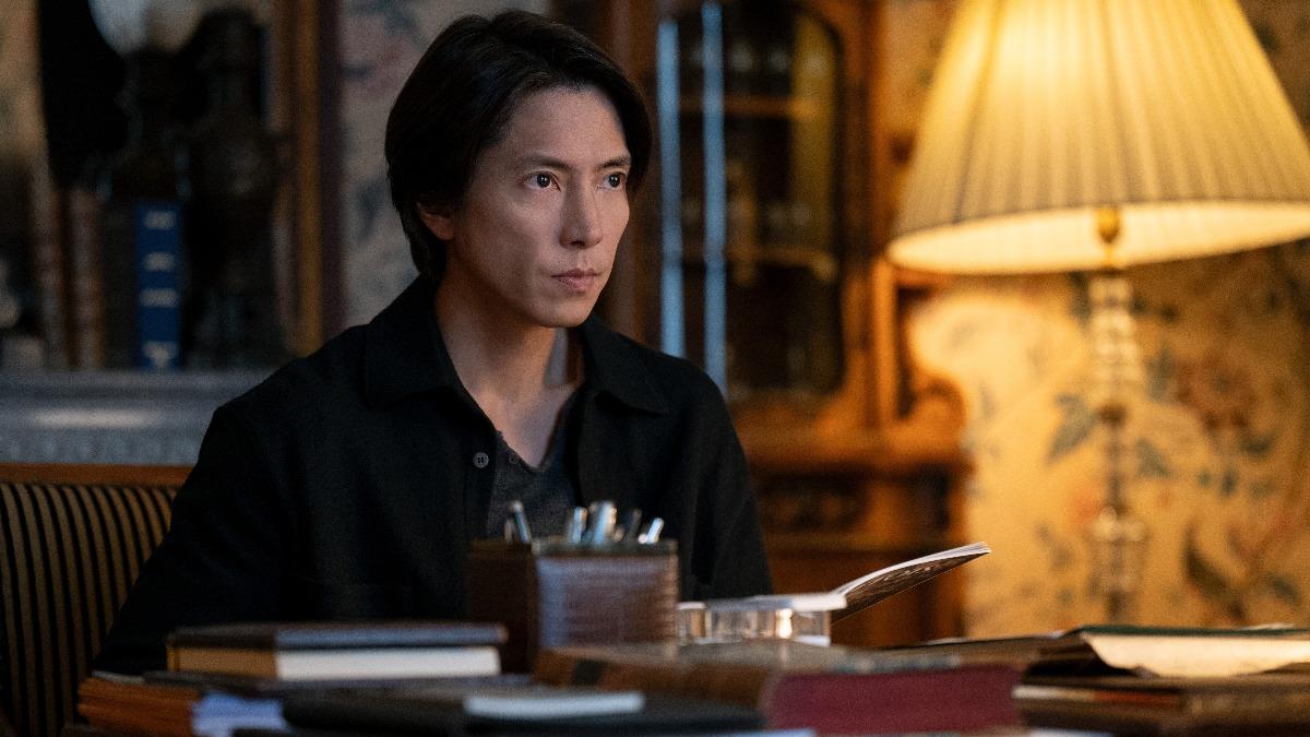山下智久回歸美劇《神之雫》第二季再扮品酒天才。(圖/APPLE TV提供)