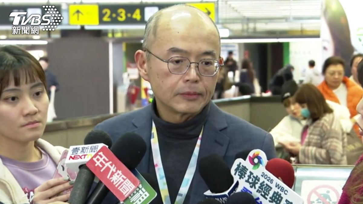 宣導「盡量」不使用行動電源,北捷對於造成困擾致歉。(圖/TVBS)