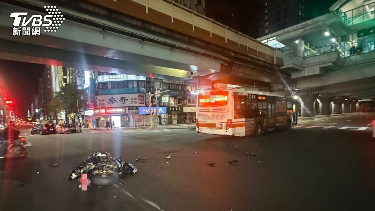 車禍現場外觀。(圖/TVBS)