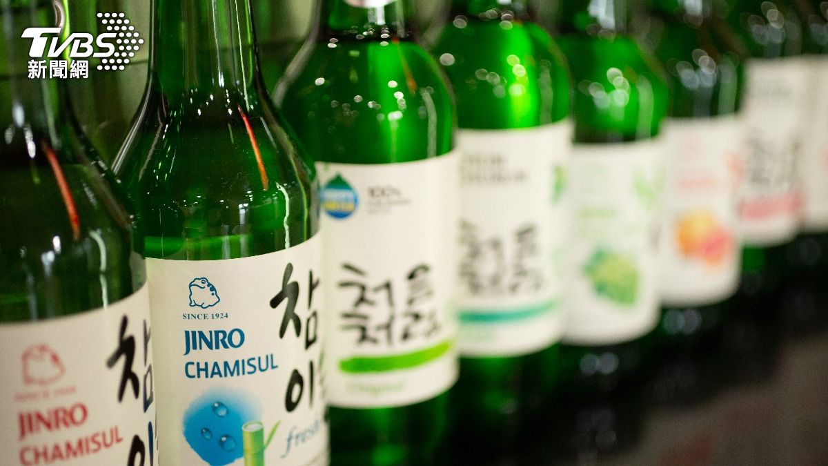 入冬最強寒流襲捲南韓,酒商倉庫裡的燒酒都結冰了。(資料圖/達志影像Shutterstock)
