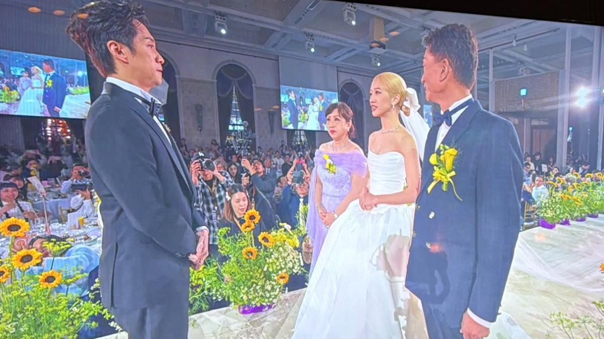 Lulu婚禮進場爆哭!陳漢典噴淚「紅毯交手」內部曝光 誓言超感人