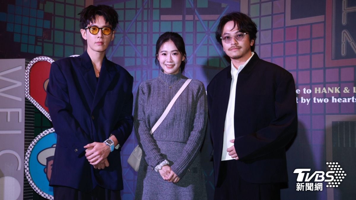 楊銘威(右起)、老婆方志友、柯震東。(圖/黃城碩攝)