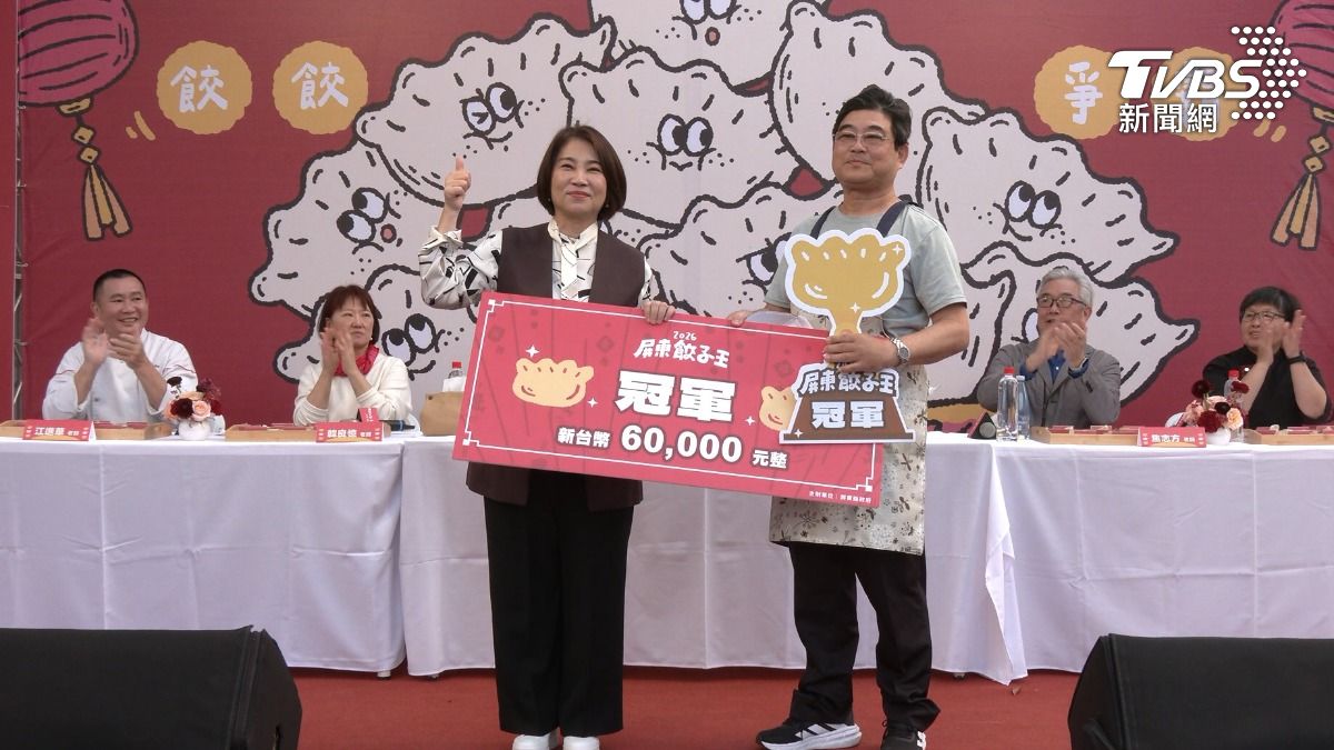 冠軍得主何賢勇表示，他的小女兒不吃韭菜也不吃辣椒，所以他選擇以香菜作為水餃的主要食材。（圖／TVBS）