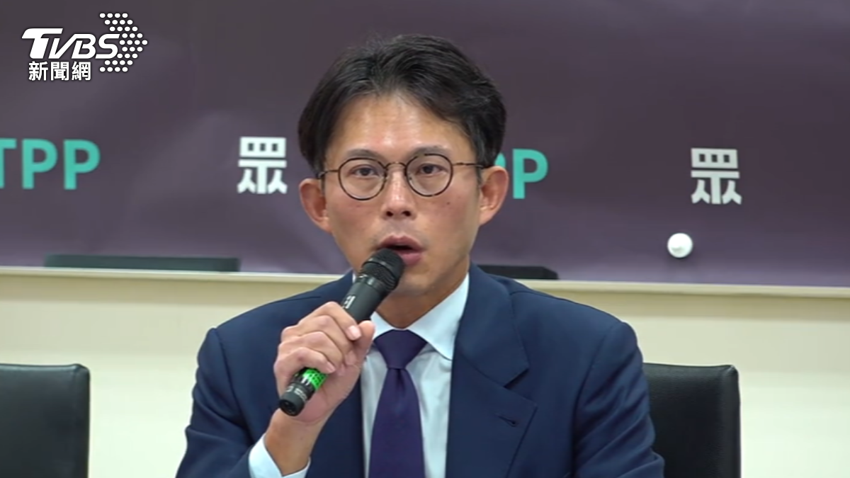 民眾黨團自提國防特別條例,黃國昌強調這才是「拿到武器才安全」的務實做法。(圖/TVBS)