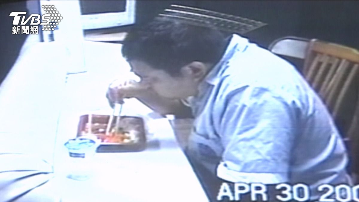 歐陽榕在高雄第二監獄服刑20多年,生活算正常,因在監所生活相當長一段時間,適應性沒有太大疑慮。(圖/TVBS)