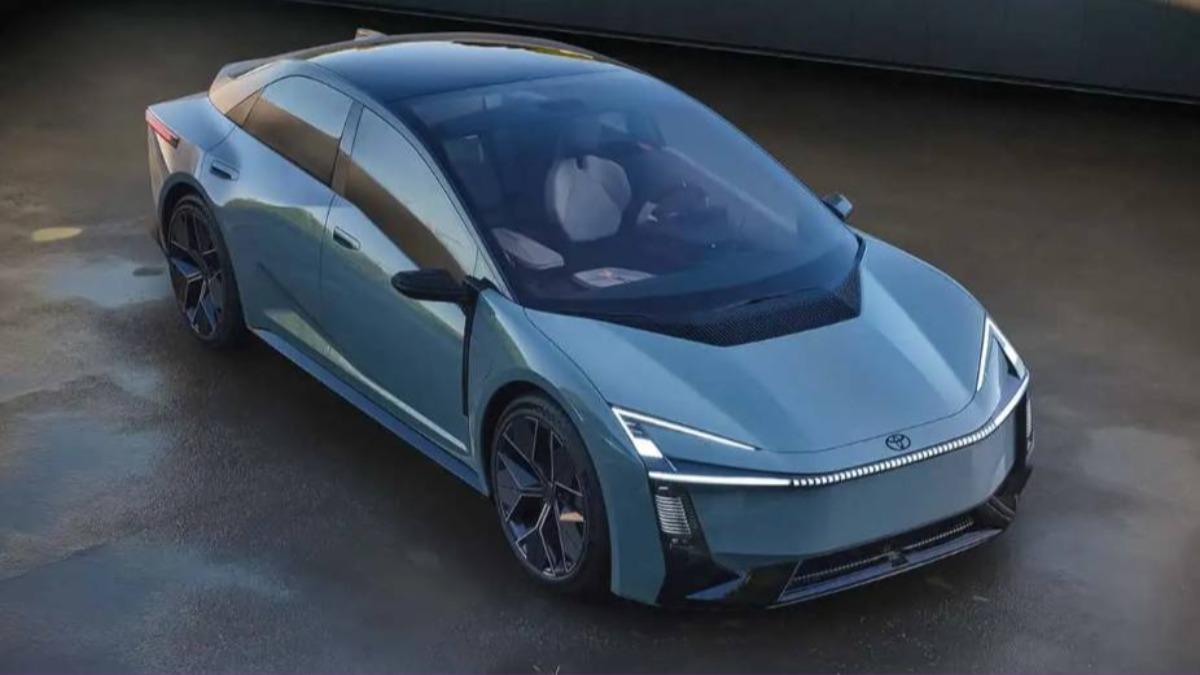 在電動化浪潮加速席捲全球之際,Toyota並未放棄小排氣量燃油與油電車款的戰略佈局。(圖/Toyota)