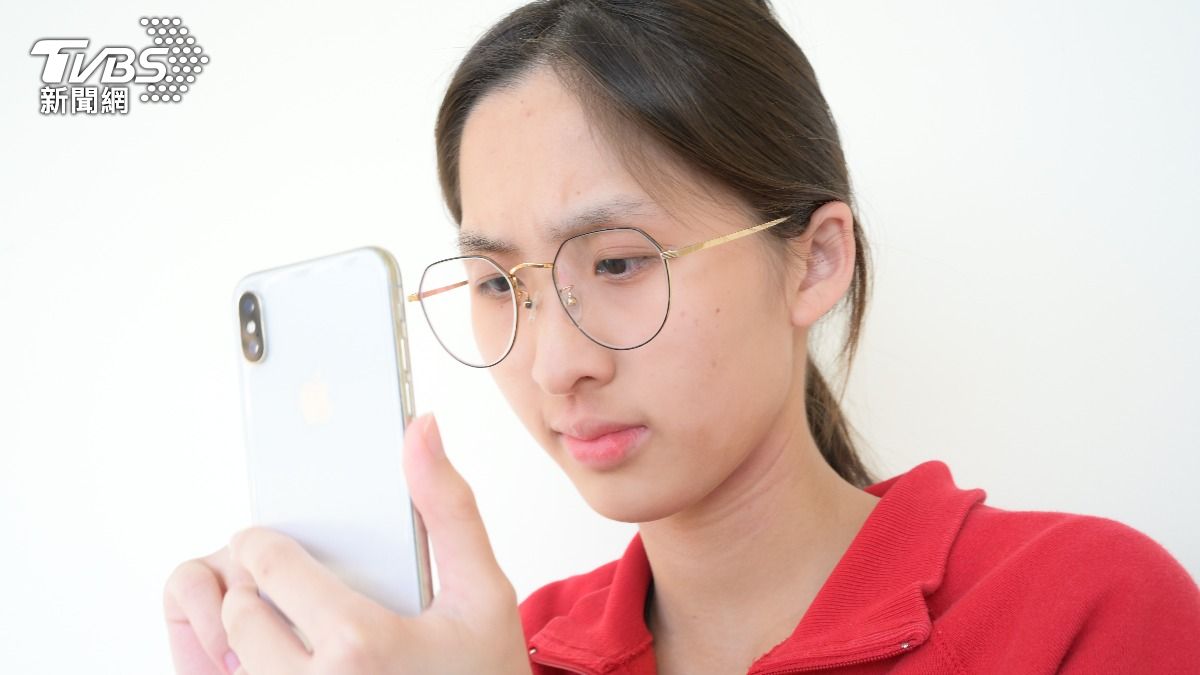 台中高中妹近視飆增變800度 醫揪兇手:日滑4hrs短影音