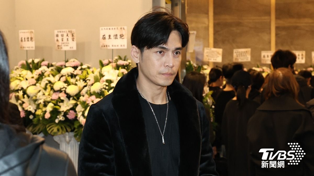 知名經紀人過世!Gino才探病淚奔送別 不捨曝他抗癌瘦30公斤