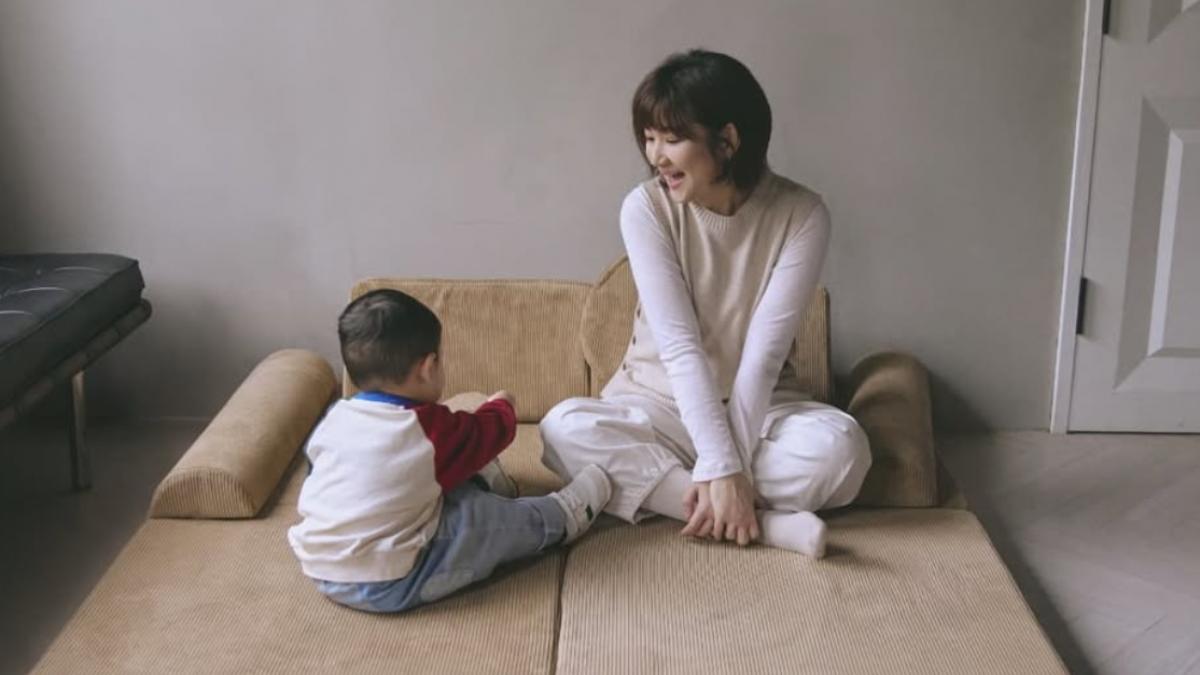 Selina歷經燒燙傷治療和重建後,現在和男友育有一子。(圖/翻攝自selinanahaha IG)