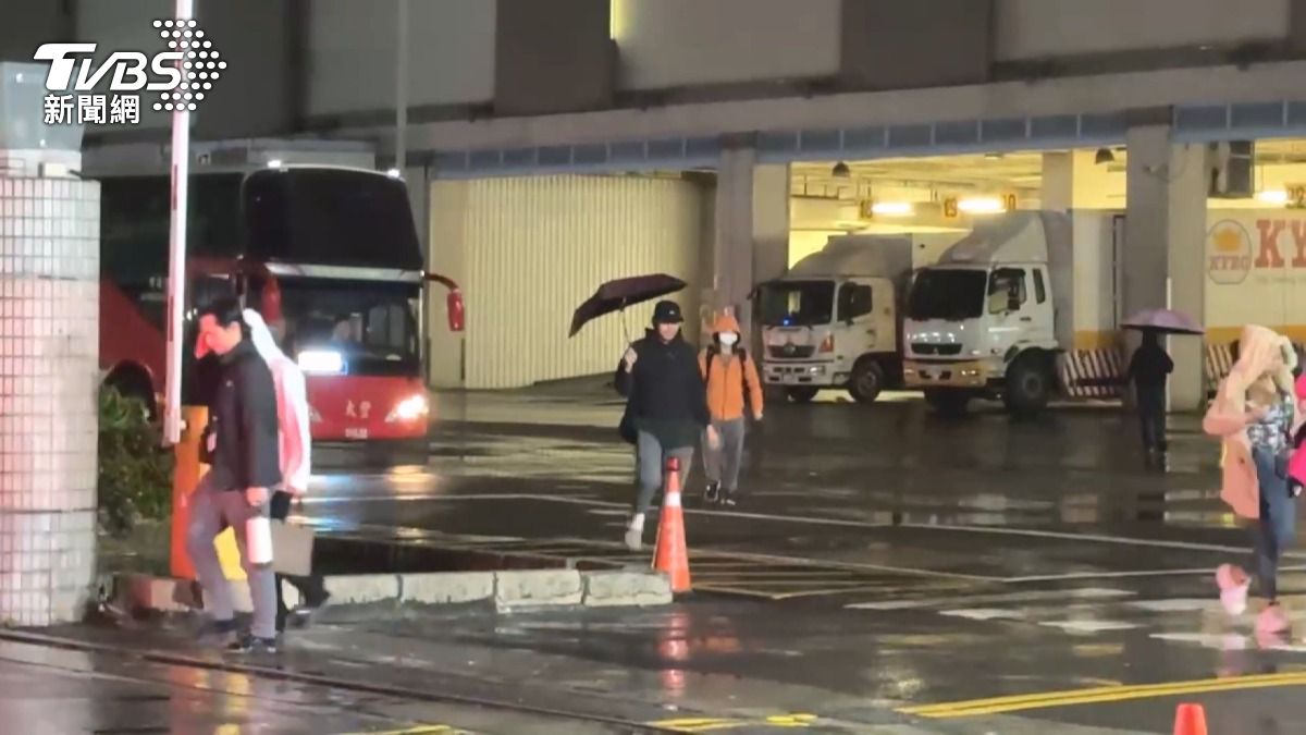 京元電子爆竊案!疑工程師賭博欠債 偷電路板變賣損失約1.2億。(圖/TVBS)