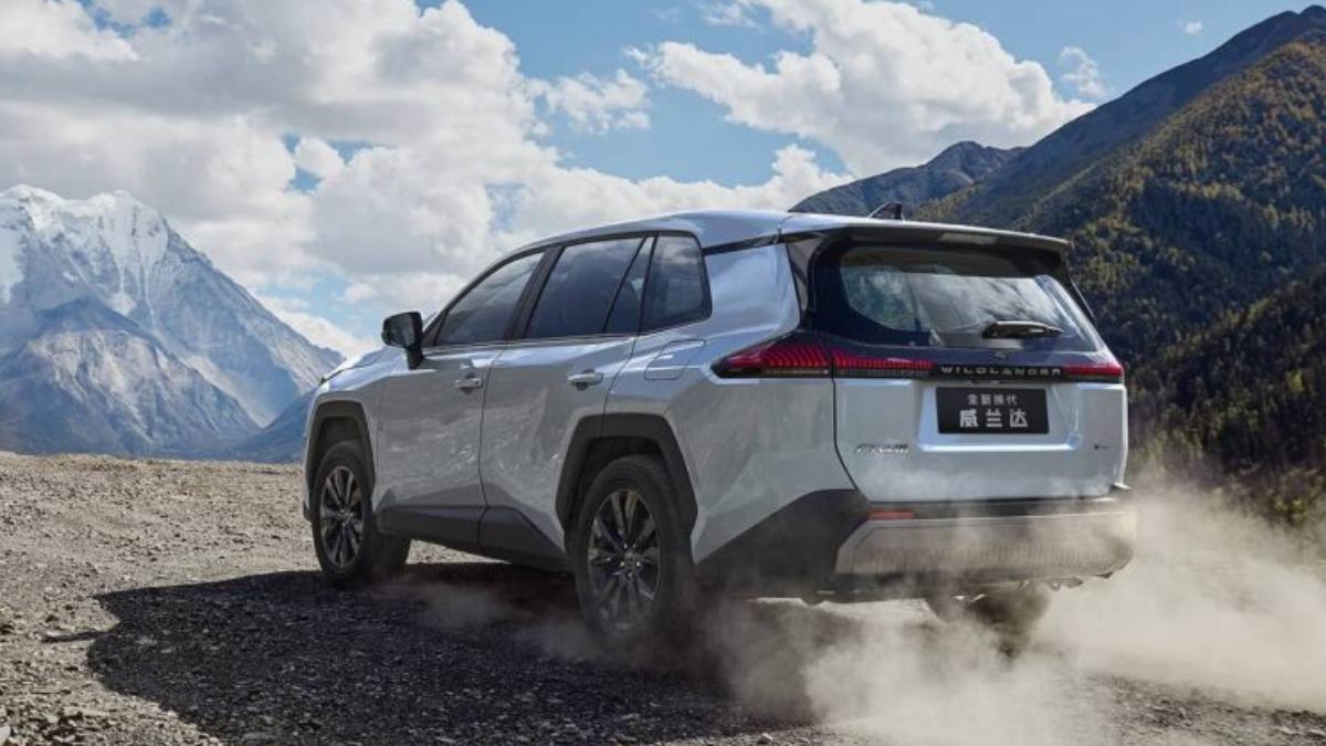 一汽豐田RAV4反倒在2.0油電車型的入手門檻比2.0汽油還親民，設定在16.98萬人民幣起，似乎有意主打油電選項，整體策略與廣汽豐田Wildlander有所不同。（圖／廣汽豐田提供）