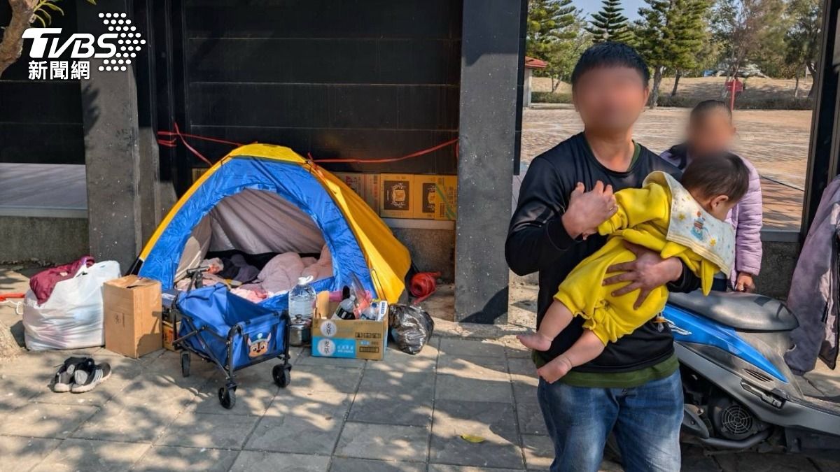 台中一家三口寒流搭帳棚睡公園 真相曝「沒回家被退租」