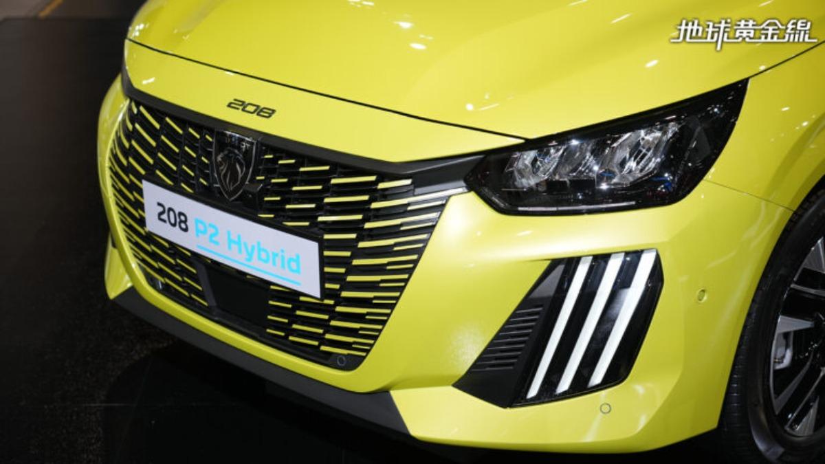 208 Hybrid承襲Peugeot新世代的設計語言，包含獅爪元素也有所融入。（圖／葉禮聿攝）