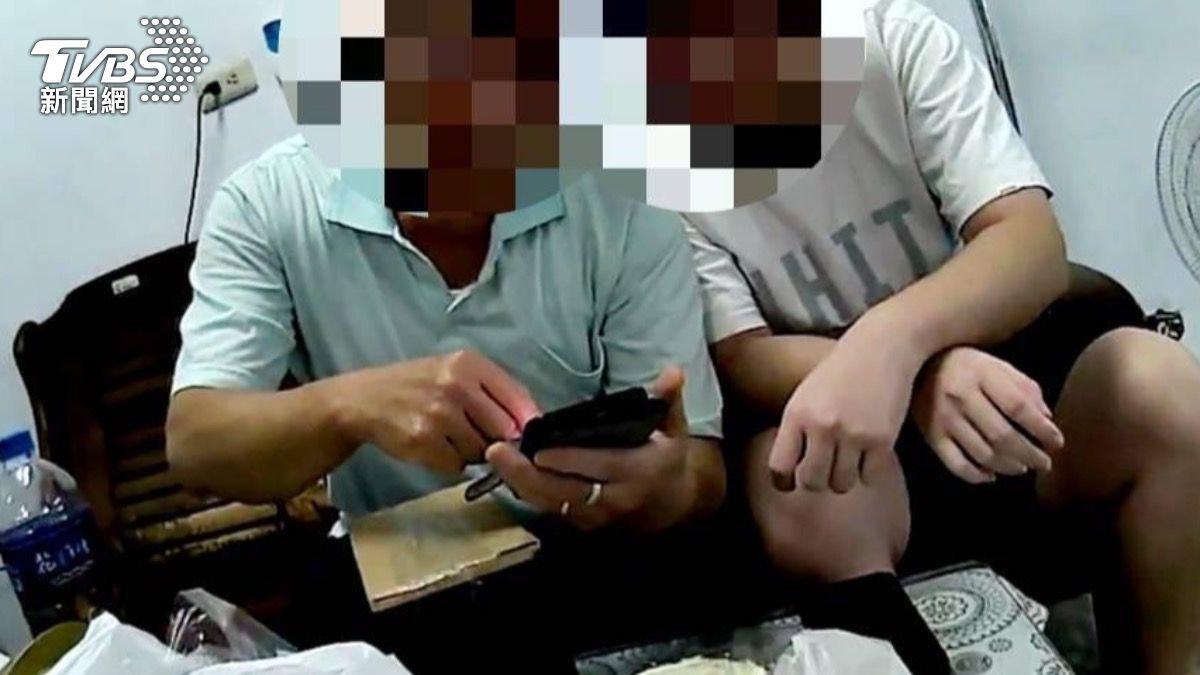 台東陳姓男子因網戀遭詐騙，日前乾脆機會教育帶兒子一同衝警局報案。（圖／TVBS）