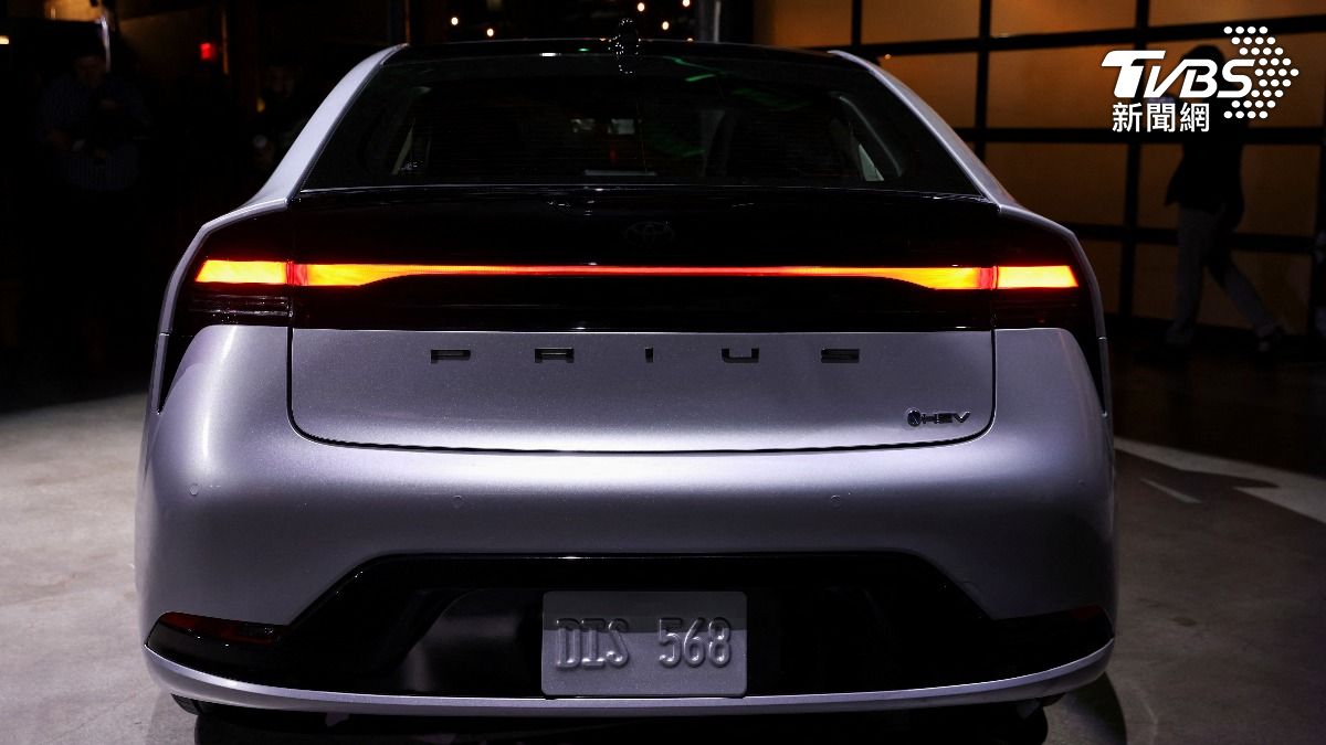 日本Toyota召回24萬輛Prius　車門故障恐意外開啟　