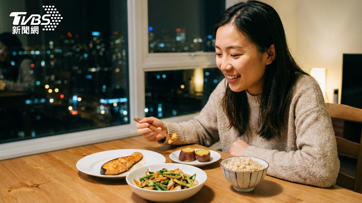 「晚餐不吃澱粉睡不著」是真的！營養師曝助眠關鍵在「優質澱粉」