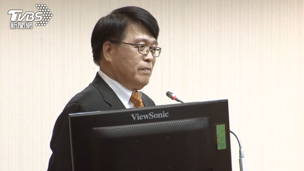 中選會主委被提名人游盈隆表示,若人事案通過將辭去台灣民意基金會董事長一職。(圖/TVBS)