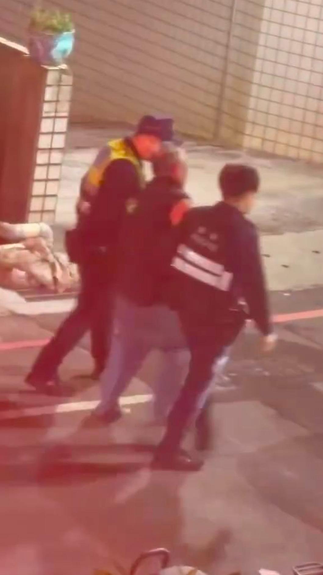 警方認定林男涉嫌重大,將依家暴、殺人未遂、傷害及違反保護令等罪嫌,移送新北地檢署偵辦。(圖/ahdj999提供)