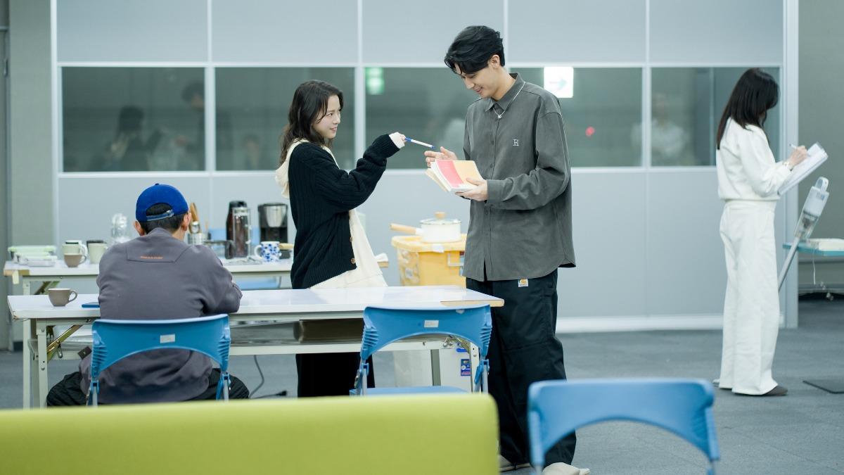 李玉璽(右)升格人夫再演《婚內失戀》心境大不同。(圖/艾彼新創股份有限公司提供)