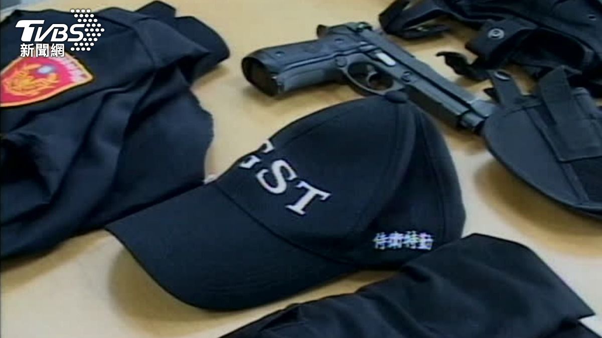 王逢昇曾偽裝成警察勒贖錢莊，遭警方逮捕。（圖／TVBS資料畫面）