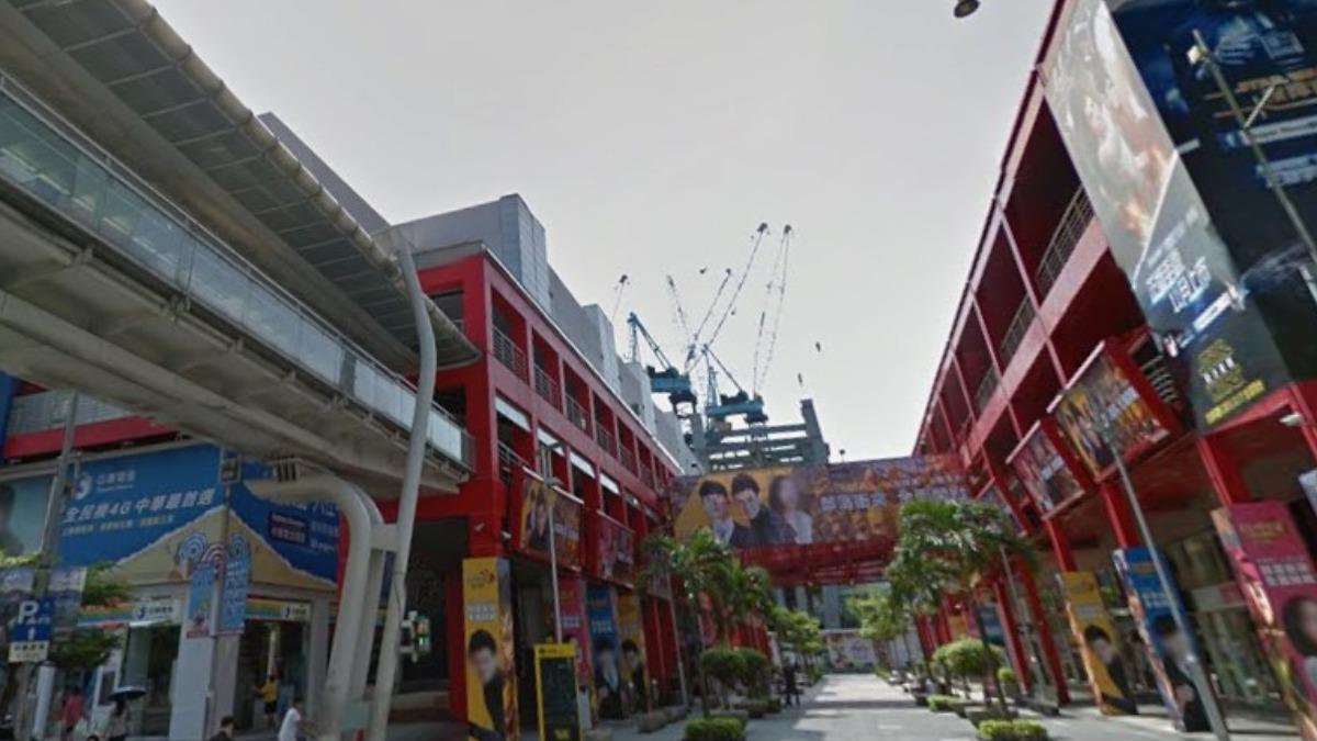 信義空橋咬戰14分鐘！差22歲情侶活春宮全都錄　判決結果出爐