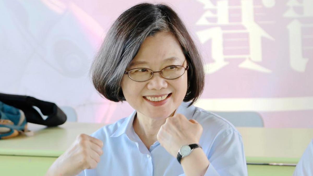 WBC/蔡英文感謝「台灣玄學」:蔡阿嘎穿對球衣、佛光山加持