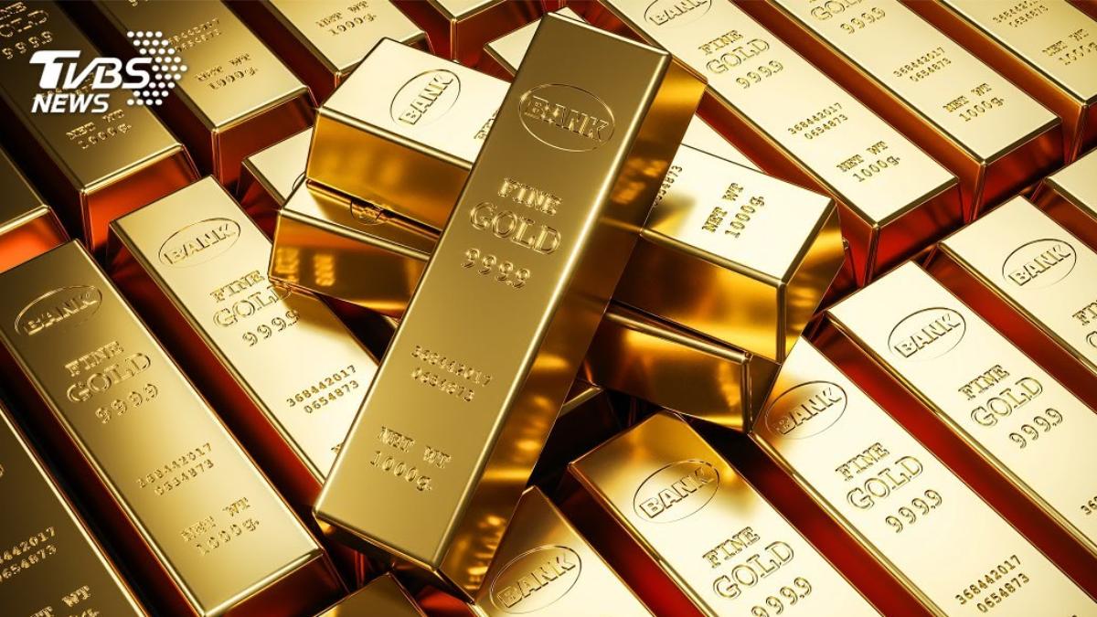 貴金屬瀉不停！黃金失守4500美元、跌近9%　白銀也崩13%