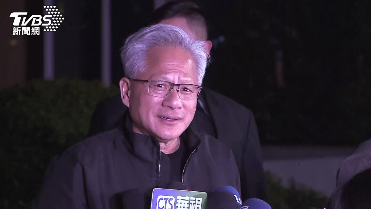 黃仁勳透露張忠謀的身體狀況正在變強壯,整體狀況都很好。(圖/TVBS)