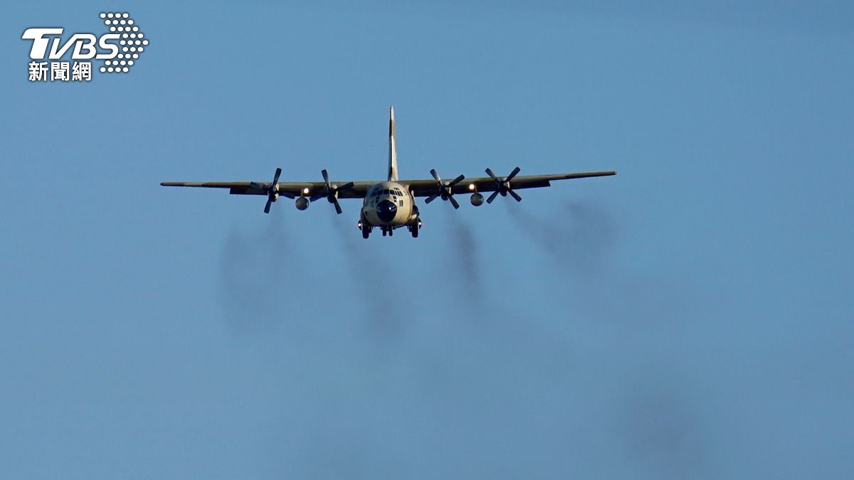 韓空軍C-130H運輸機引擎故障 緊急迫降日本沖繩