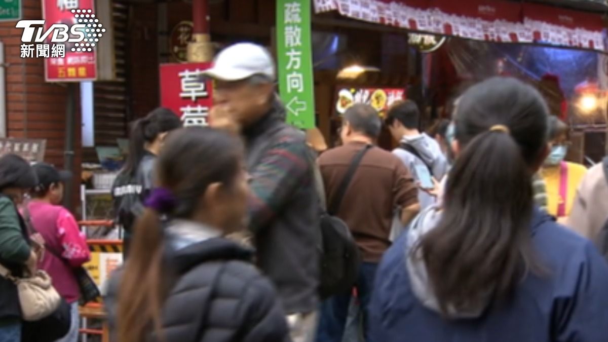 台北市年貨大街維安升級! 禁菸範圍擴至巷弄。(圖/TVBS)