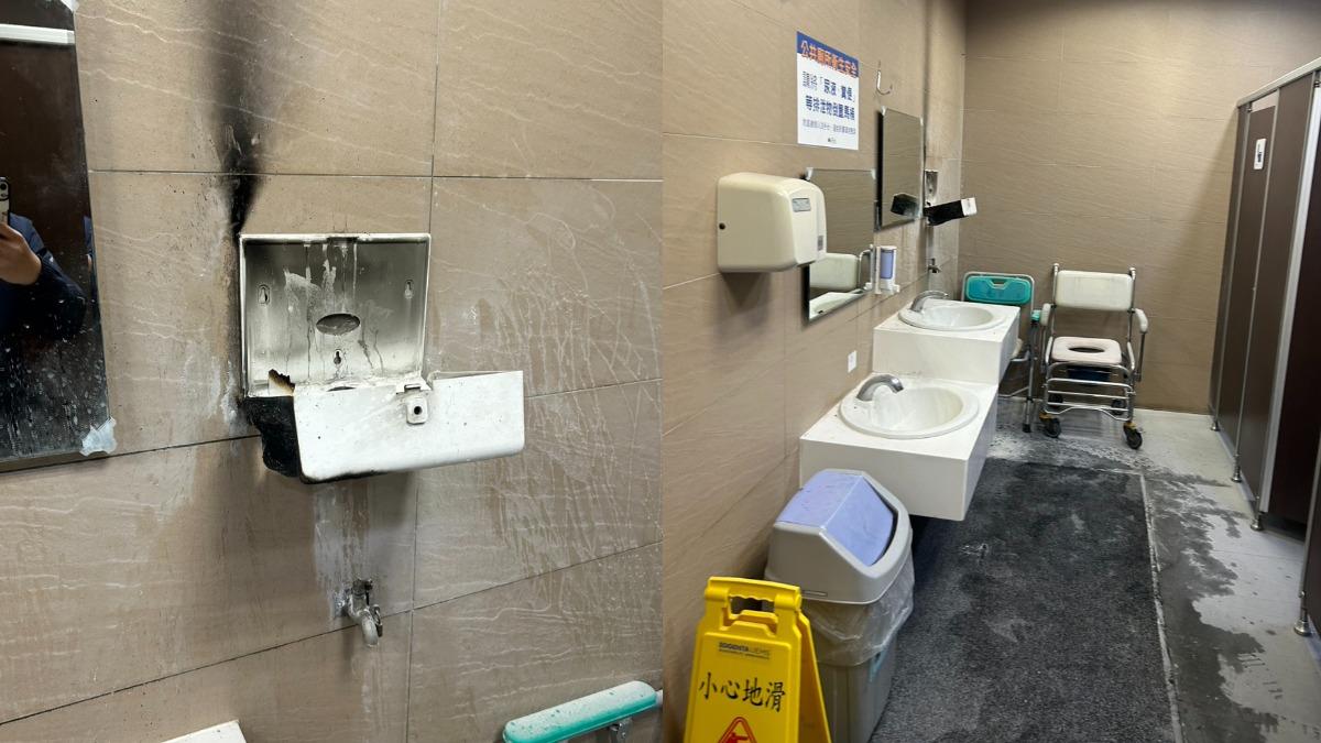 新店慈濟醫院廁所遭縱火!警逮21歲男病患 公共危險罪送辦