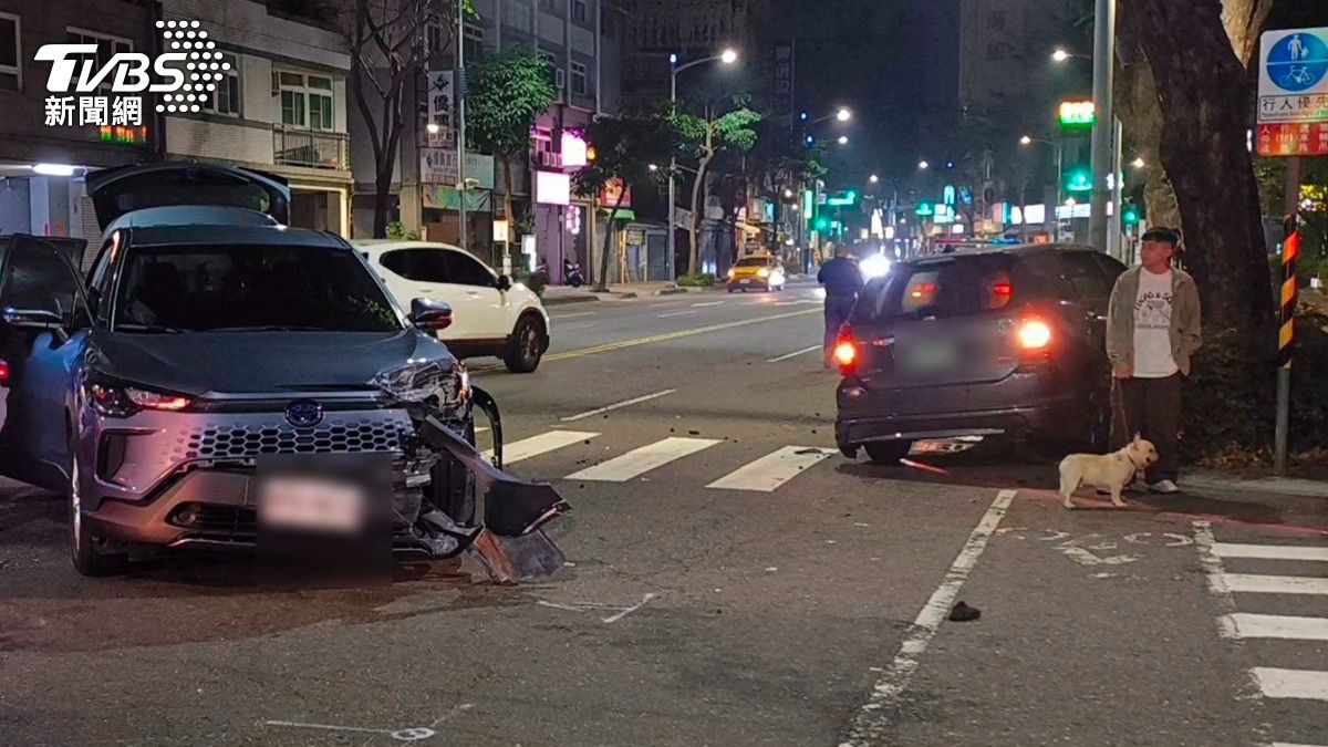 租賃車上尚有一名女乘客及一隻寵物犬,雖然事故發生時飽受驚嚇,但幸運的是均未受傷。(圖/TVBS)