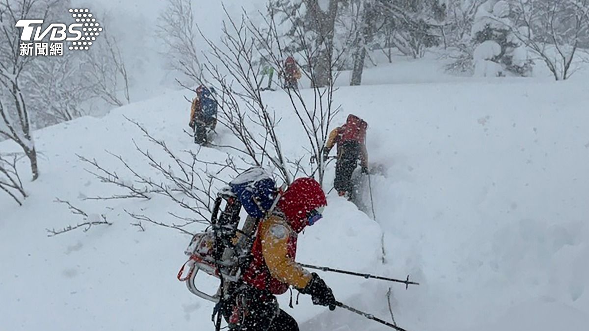 台灣夫妻北海道滑雪闖雪道外迷航　困深山自行報案求救