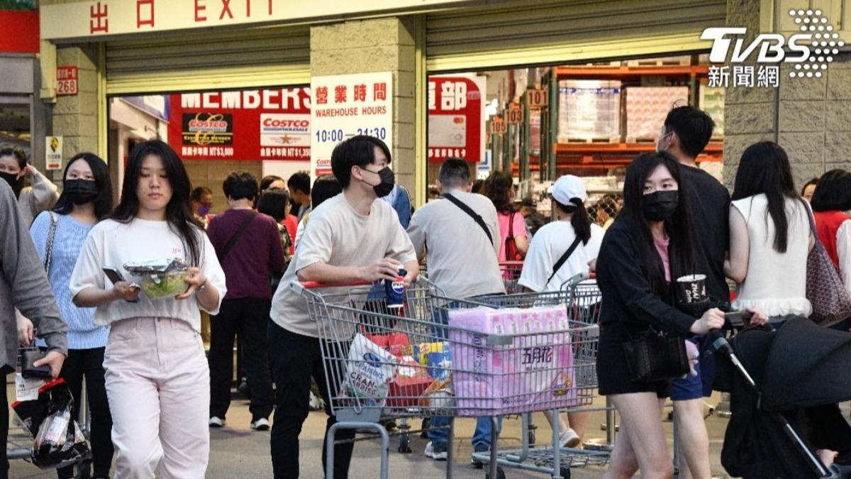 過年送禮神選!他狂扛3箱好市多「人氣禮盒」 網:收到超開心
