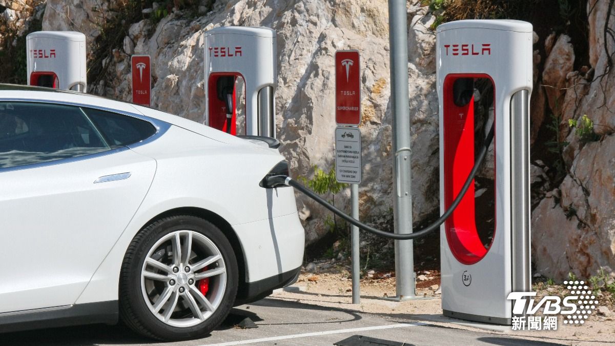 研究:歐盟捨2035燃油新車禁售 碳排恐增10%