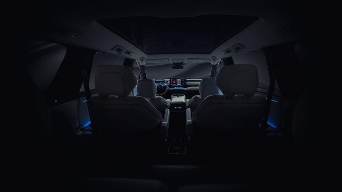 全景玻璃車頂、超寬敞座位!Toyota新休旅預告曝光 2/10正式亮相