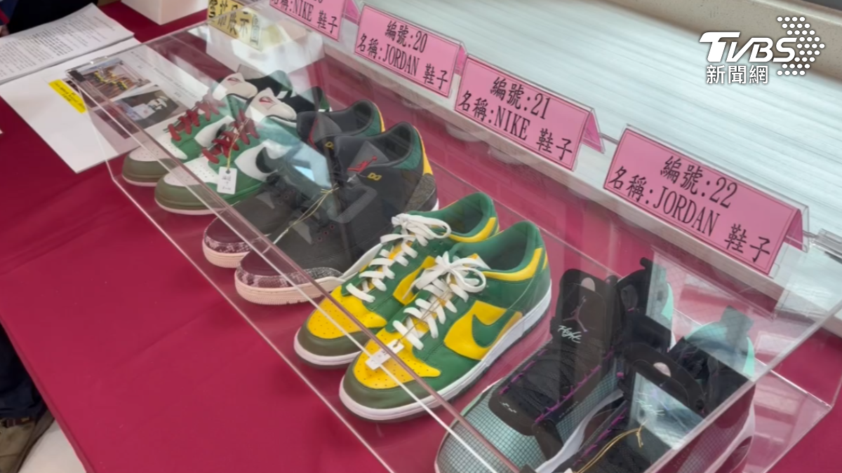 經典JORDAN系列運動鞋。(圖/TVBS)