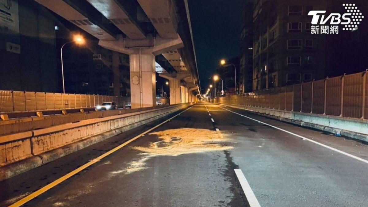 溫姓替代役在快速道路上遭輾斃。(圖/TVBS)