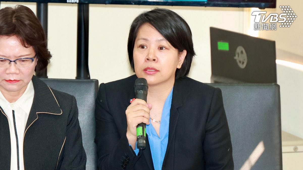 李貞秀:中華民國國民不叫中國人不然叫什麼?