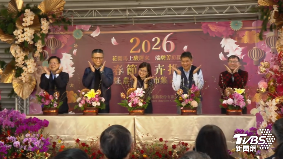 因應春節購花需求,台北花市延長營業時間,2/12-2/16之間,連續108小時營業不打烊。(圖/TVBS)